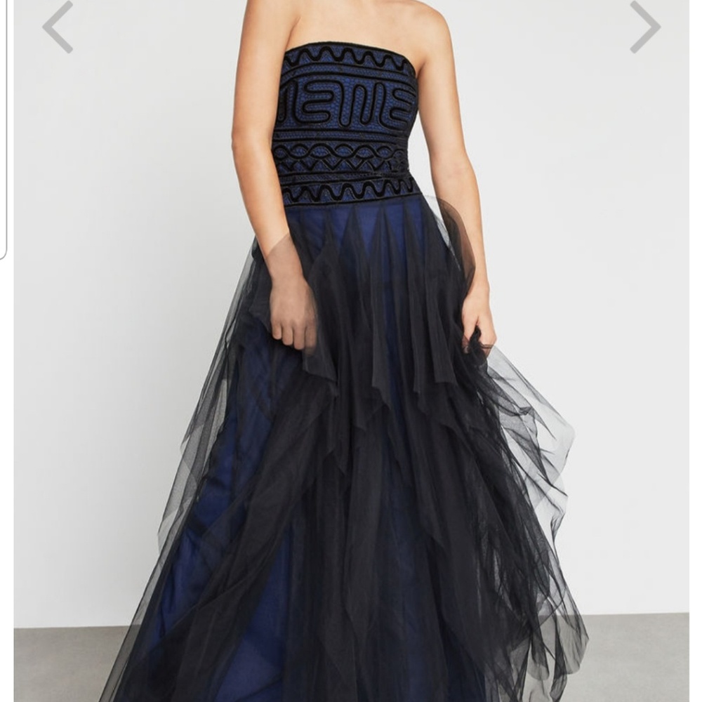 BCBG DRESS SIZE 2